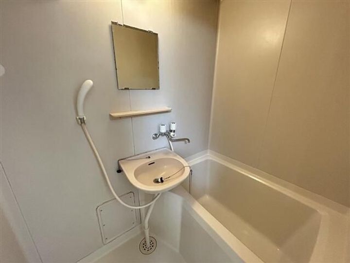 神奈川県横浜市西区東久保町(アパート)の賃貸物件の風呂