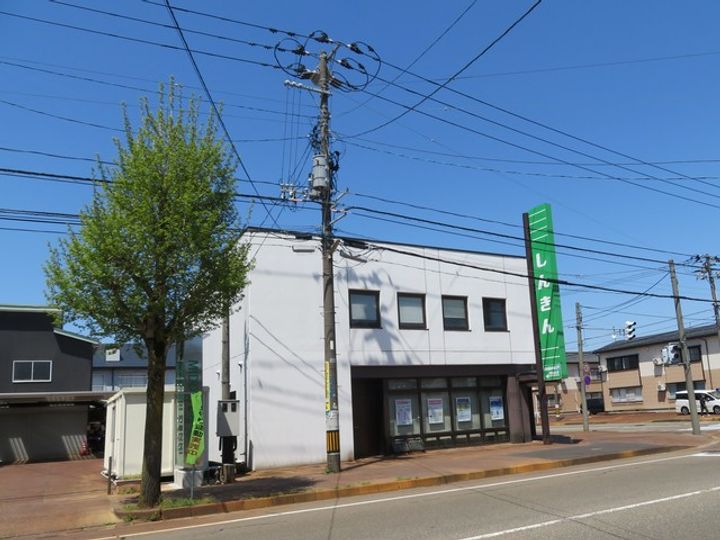 Navia(ナビア)の周辺