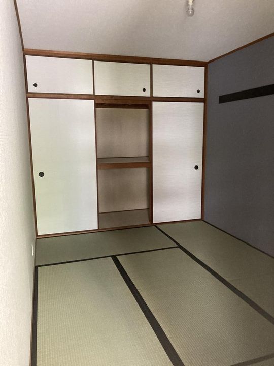 山科ハイツの内装