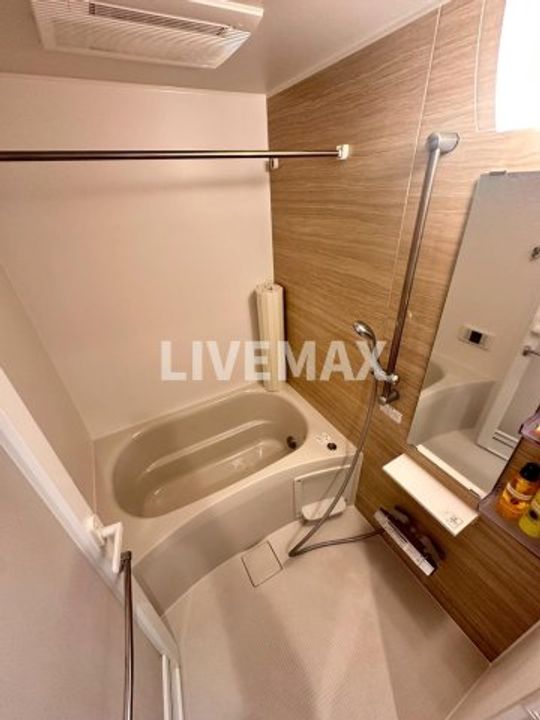 ロイジェントパークス千葉中央の風呂