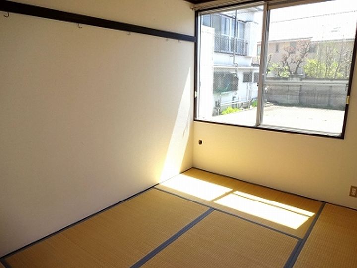 長野県岡谷市本町3(アパート)の賃貸物件の居間