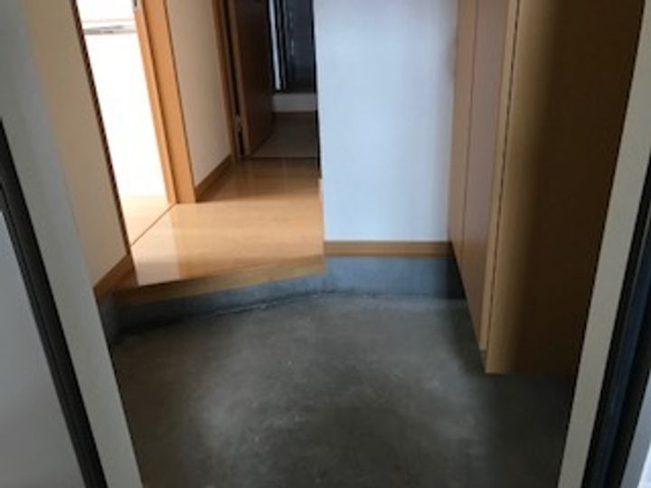 コーポオアシスの玄関