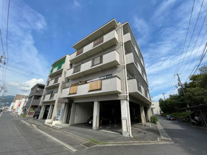広島県呉市広本町1(マンション)の賃貸物件の外観