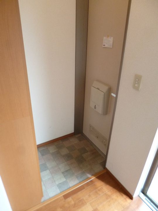 東京都大田区山王1(マンション)の賃貸物件の玄関