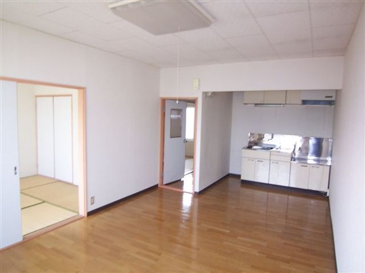 コーポ桜の居間