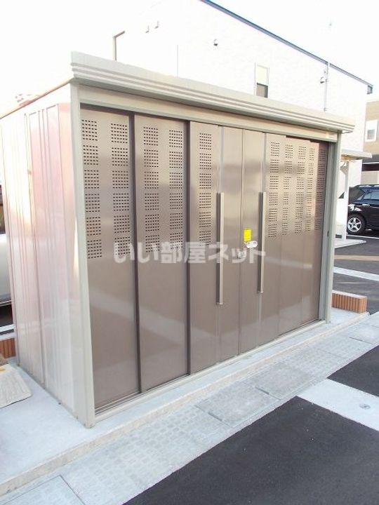 エンブレイス Bの内装