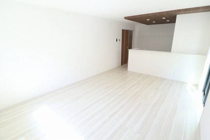 東京都八王子市大塚(一戸建)の賃貸物件の居間