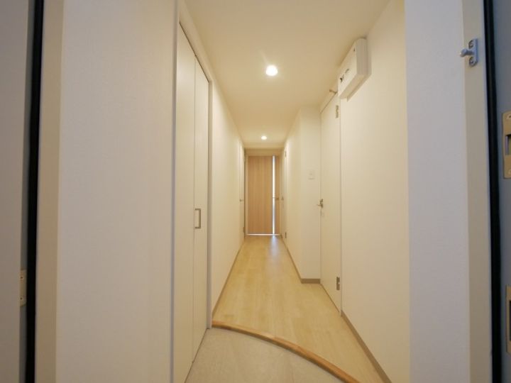 北海道札幌市中央区南十七条西11(マンション)の賃貸物件の玄関