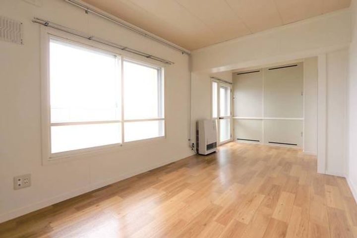 ビレッジハウス大楽毛1号棟の居間