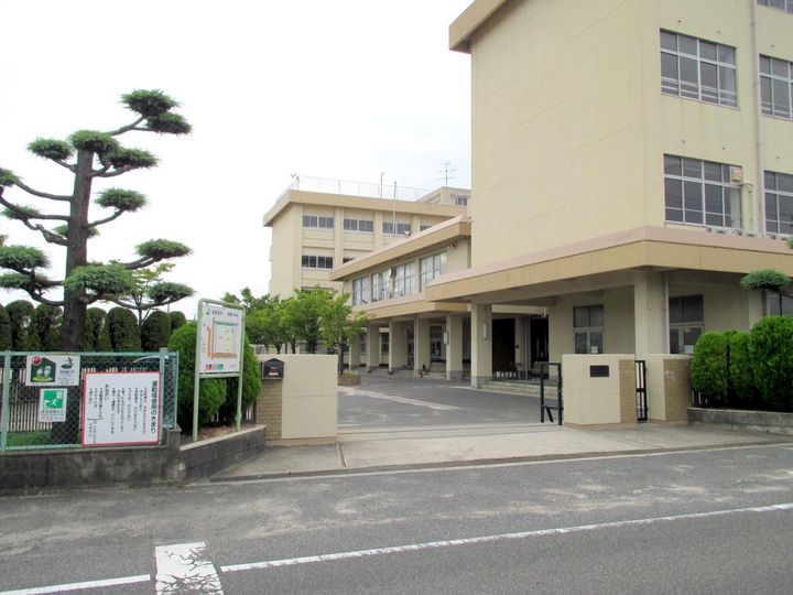 岡山県岡山市南区築港新町2(一戸建)の賃貸物件の周辺