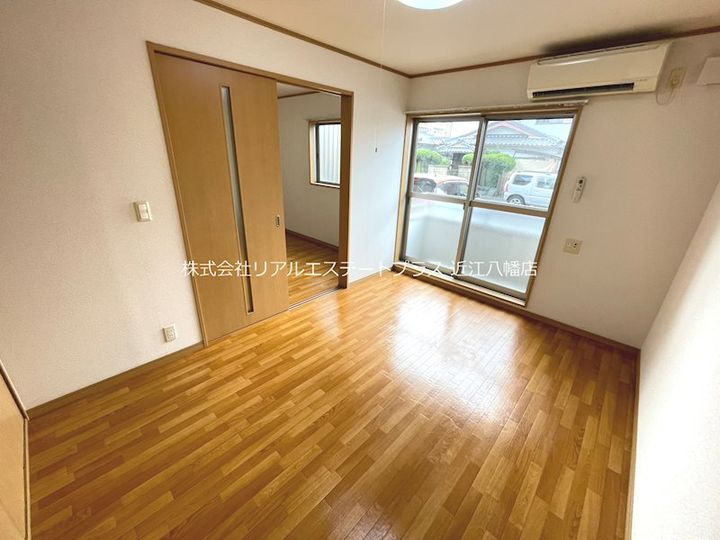 イーグルの内装