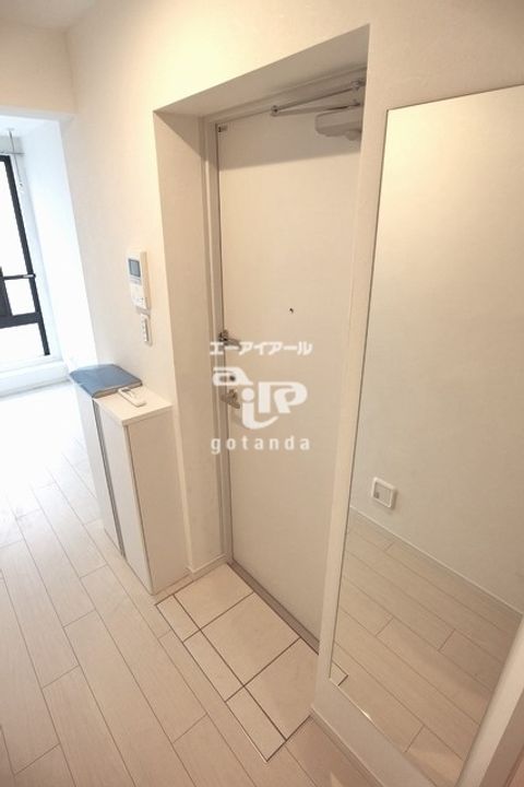 東京都品川区小山4(マンション)の賃貸物件の玄関