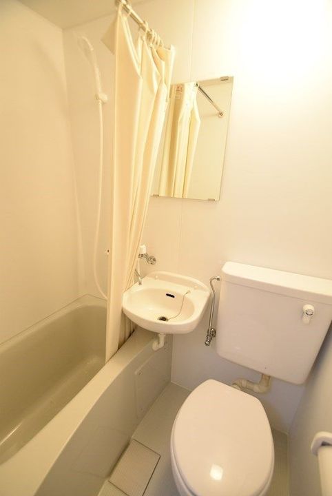 神奈川県厚木市飯山南1(アパート)の賃貸物件の風呂