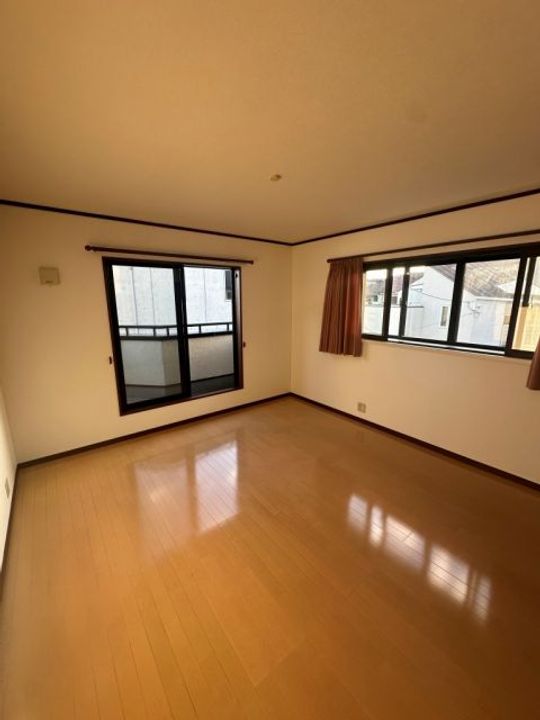 兵庫県西宮市神園町(一戸建)の賃貸物件の居間