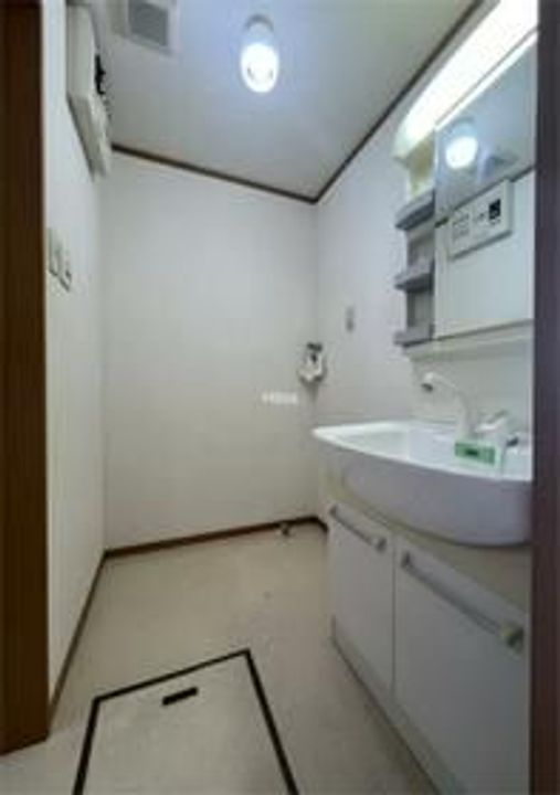 グラシア Aの内装