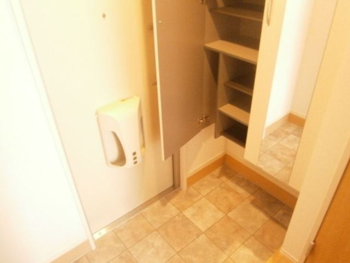 カサ・ドルチェ Aの玄関