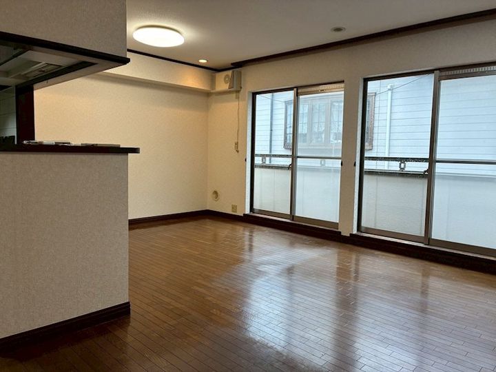 パレロワイヤル善行の居間