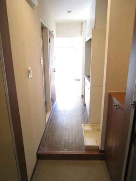 リバーサイドハイツ湘南の玄関