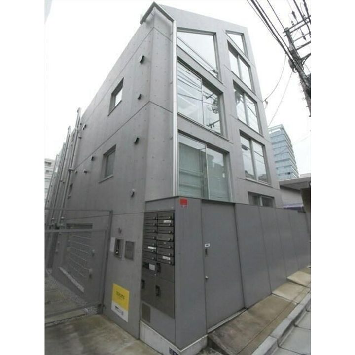 PASEO新宿三丁目IIの外観