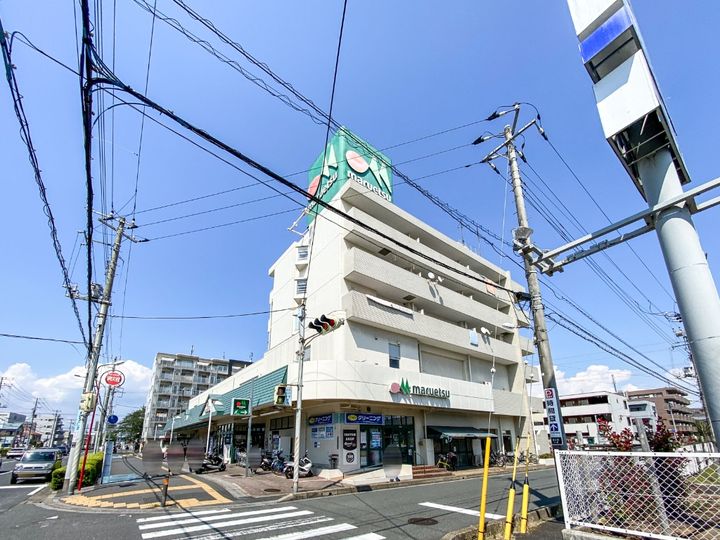 コートアネックスIIIの周辺