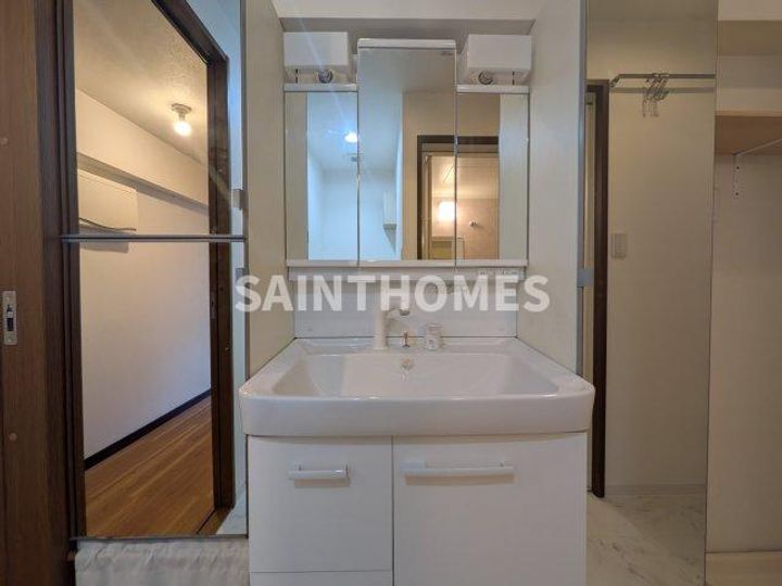 ニュー赤坂コーポラスの内装