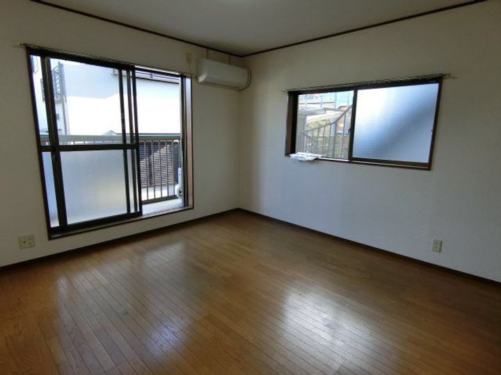 ハイツ小林の居間