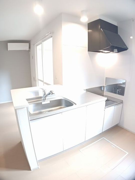 新潟県見附市学校町1(アパート)の賃貸物件のキッチン