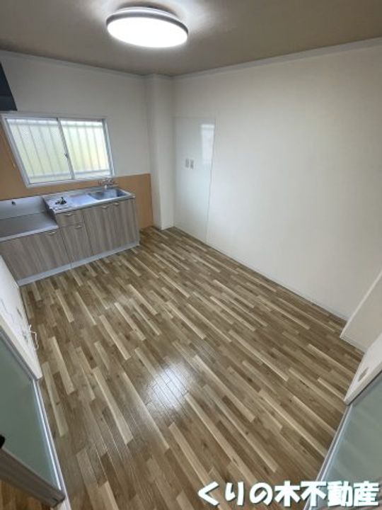 シェブー喜田村IIの居間