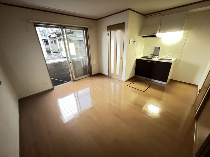 アンジュ・ルポの居間