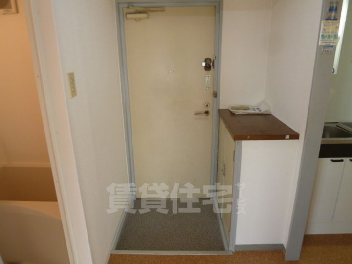 大阪府高槻市寿町1(マンション)の賃貸物件の玄関