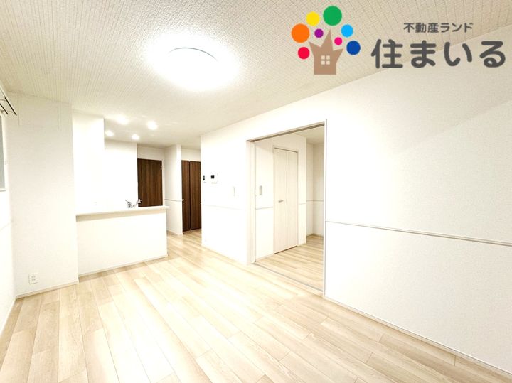 愛知県名古屋市天白区海老山町(アパート)の賃貸物件の居間