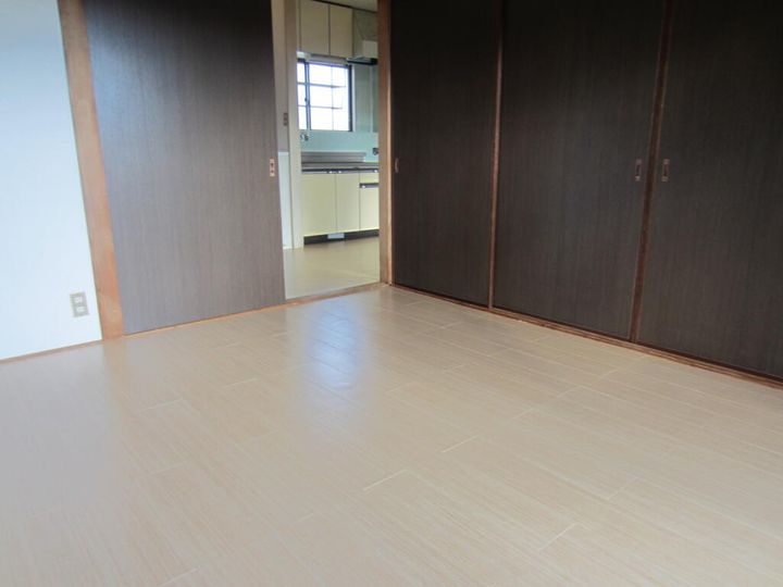 アーバン本町の居間