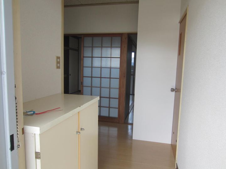 アーバン本町の玄関