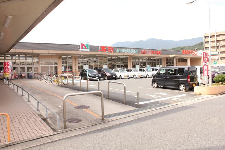 シルバーマンションの周辺