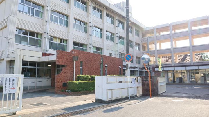 シルバーマンションの周辺