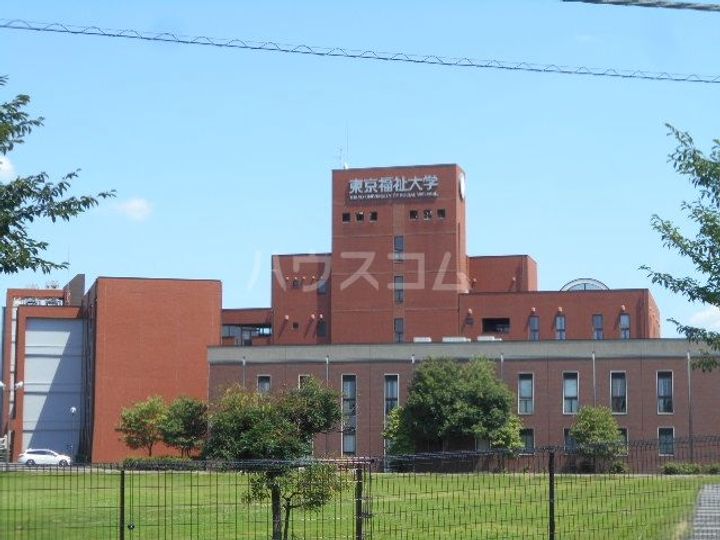 グランヴェルジュBの周辺