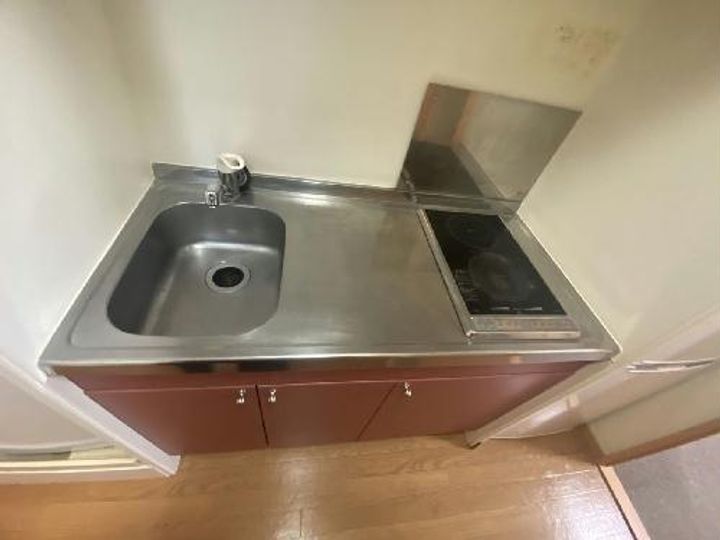 レオパレスイターナル原のキッチン