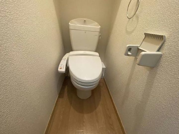 レオパレスイターナル原の内装