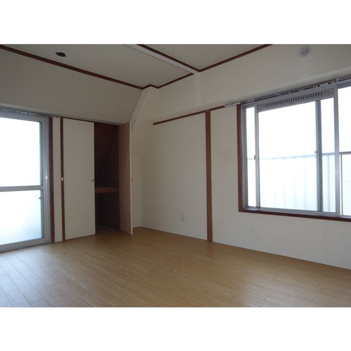 東京都豊島区南大塚3の賃貸マンションの内装