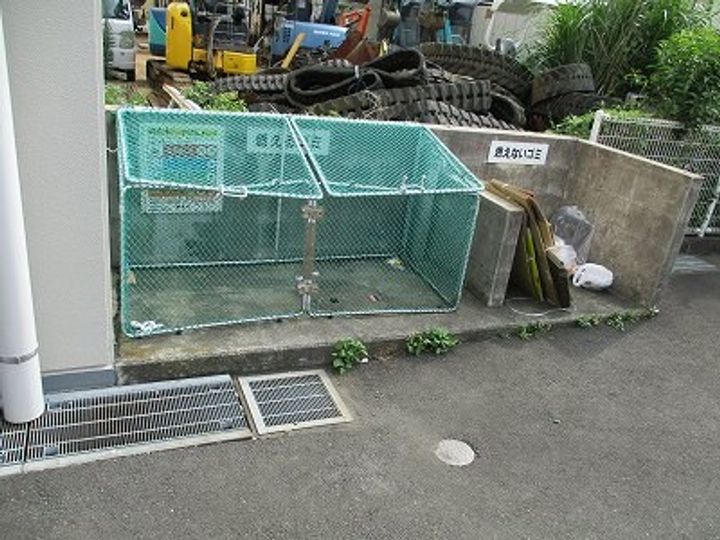 神奈川県厚木市愛甲東3の賃貸マンションの地図