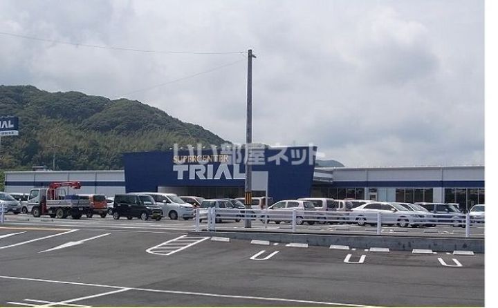 リーヴァ パルコ IVの周辺