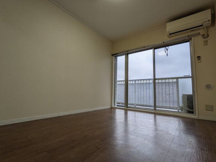 埼玉県さいたま市桜区中島1(マンション)の賃貸物件の居間