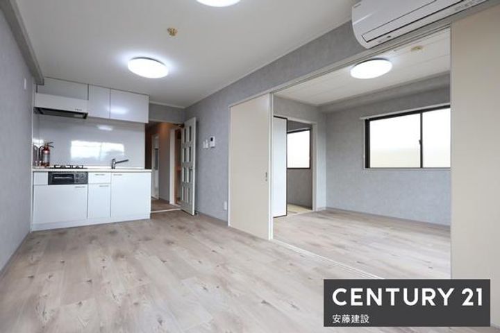 富士見ビル 4階の居間