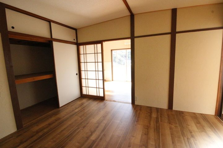 YOSHIHARAハイツの居間