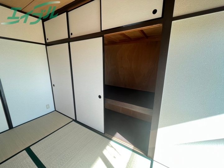 ロイヤルメゾンHAMADAの内装