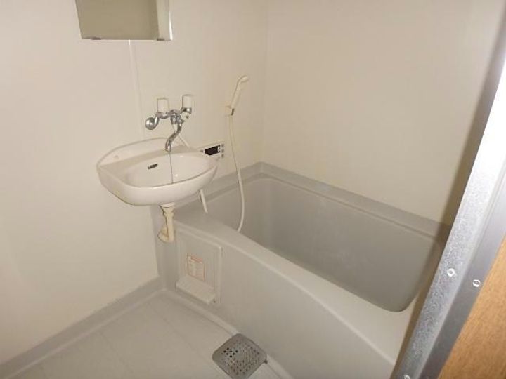 ロッキー毛呂山の風呂