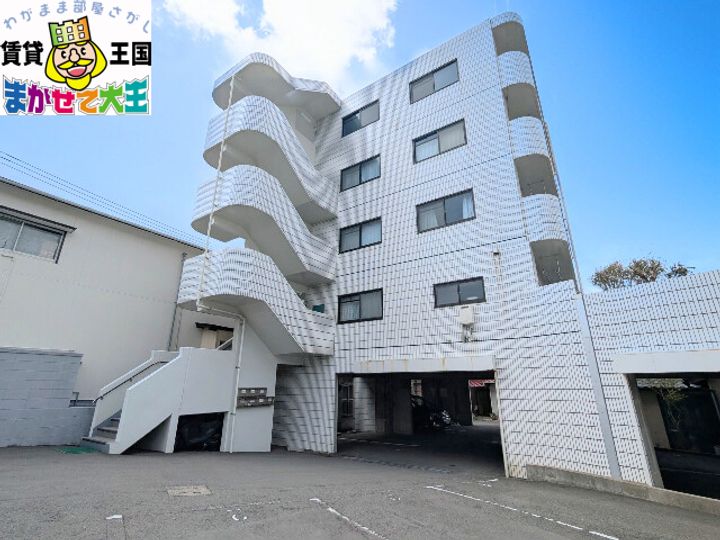 シルキーホームズの外観