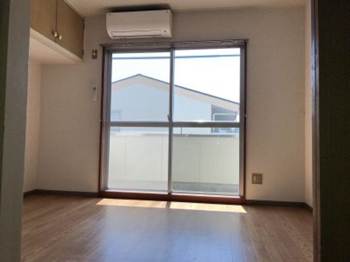 UsHマンションの居間