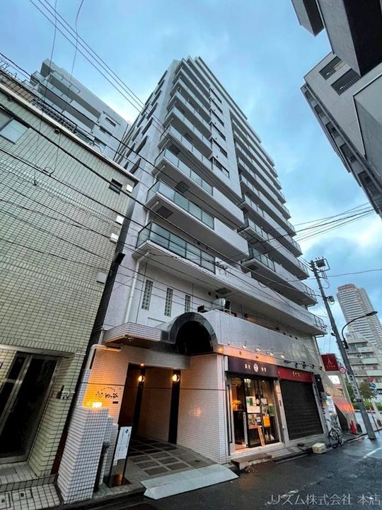 ウイン四ツ谷の外観