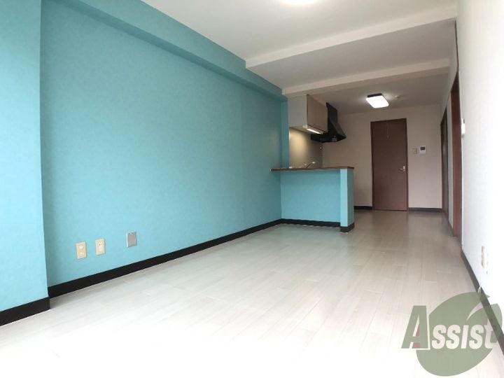 アーバンハイツ河原町の居間